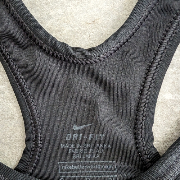 Nike Pro Women’s Small Sports Bra Black Wireless Pullover Racerback - Picture 3 of 3